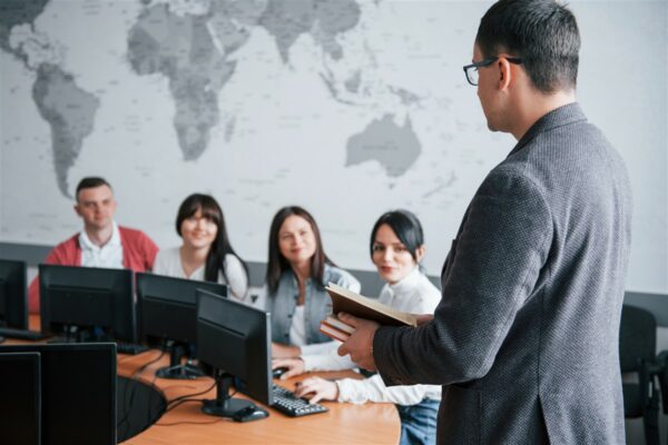 Les avantages insoupçonnés d’engager un expert de l’infogérance pour votre entreprise